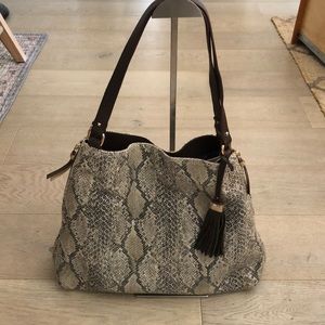 Stella & Dot The Switch bag in natural snake